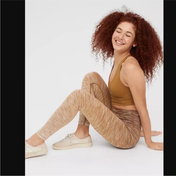 OFFLINE By Aerie The Hugger High Waisted Ombre Legging Beige Tan M Gradient - Picture 1 of 8